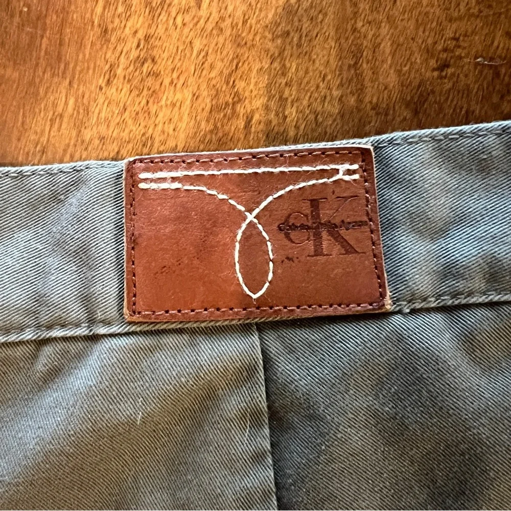 Vintage Calvin Klein Khaki Green Cargo Shorts size 8